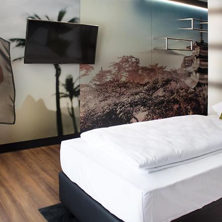 Men Hotel By Wmm Hotels Mengen Exteriör bild