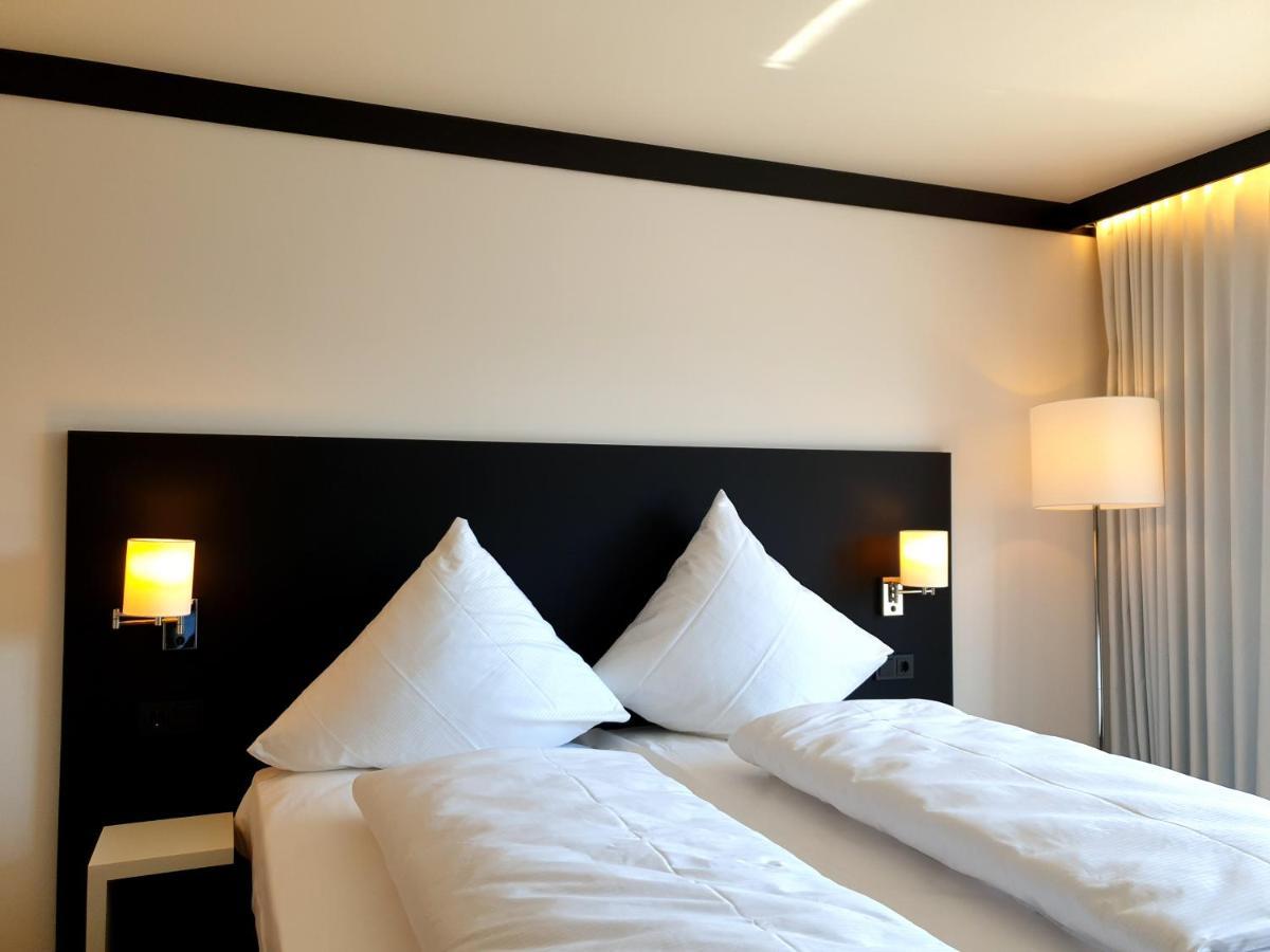 Men Hotel By Wmm Hotels Mengen Exteriör bild