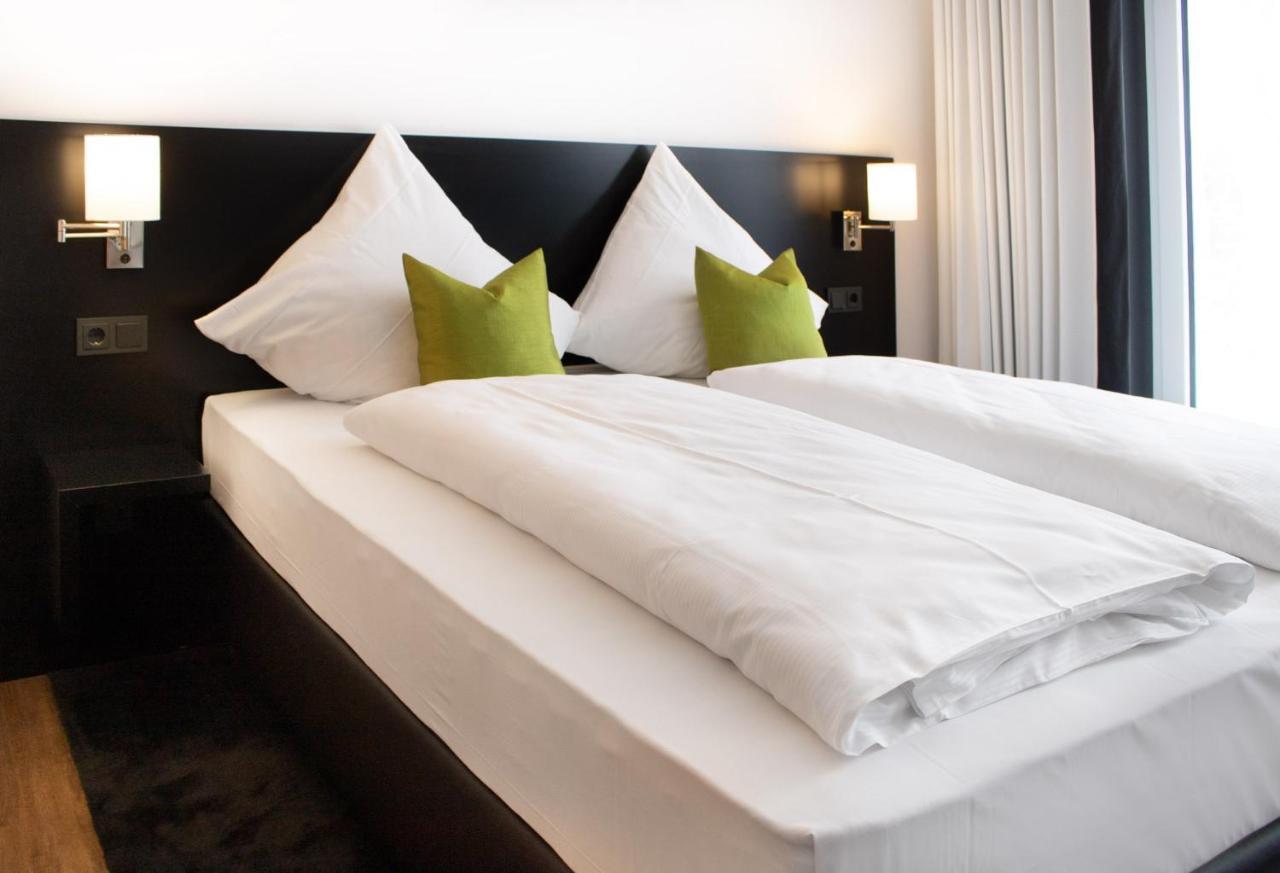 Men Hotel By Wmm Hotels Mengen Exteriör bild