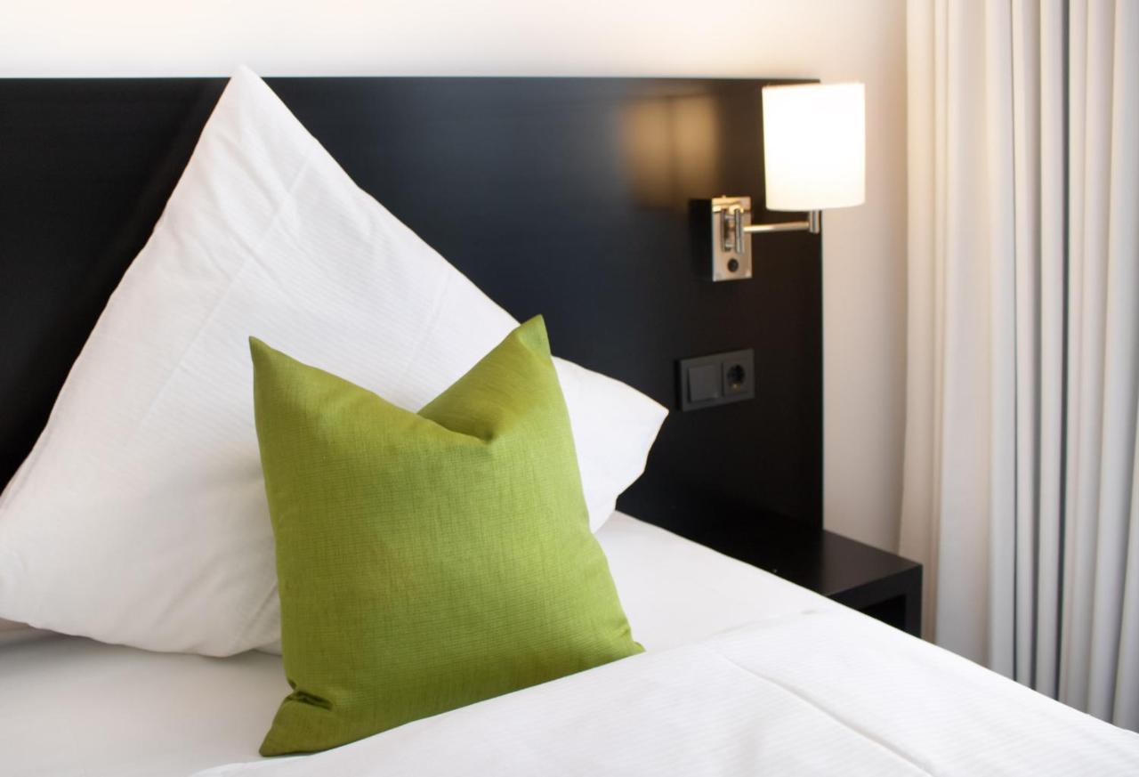 Men Hotel By Wmm Hotels Mengen Exteriör bild