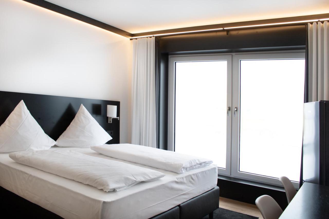 Men Hotel By Wmm Hotels Mengen Exteriör bild